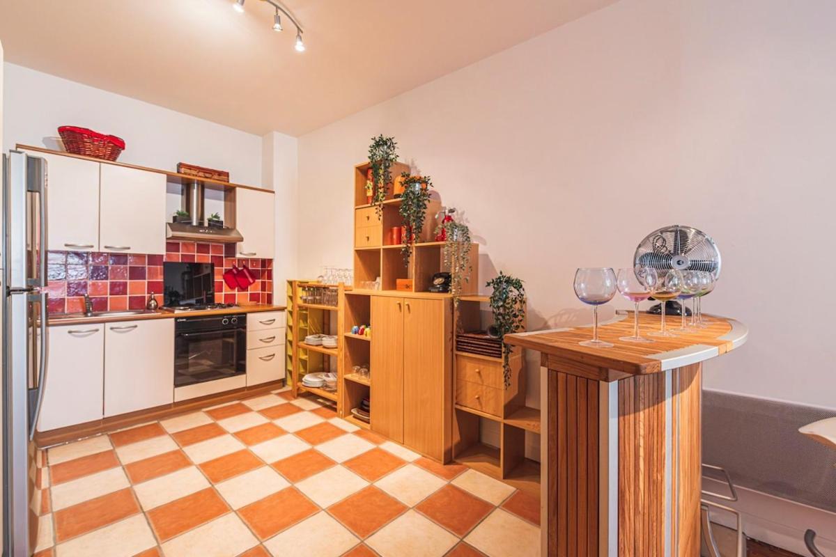 Bar A Bulles - Ancien Comptoir Transforme Βίλα Ρενς Εξωτερικό φωτογραφία